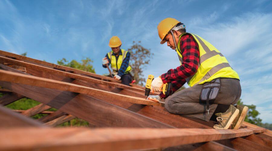 Professional residential roofers in Flynn, TX
